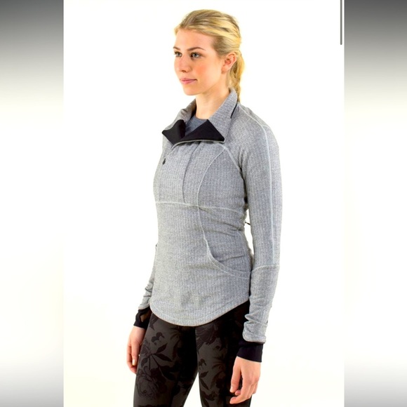 Lululemon Base Runner 1/2 Zip
Heathered Herringbone Black White /Black. 8 - Picture 3 of 7